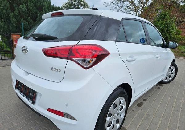 Hyundai i20 cena 30900 przebieg: 97545, rok produkcji 2015 z Kożuchów małe 232